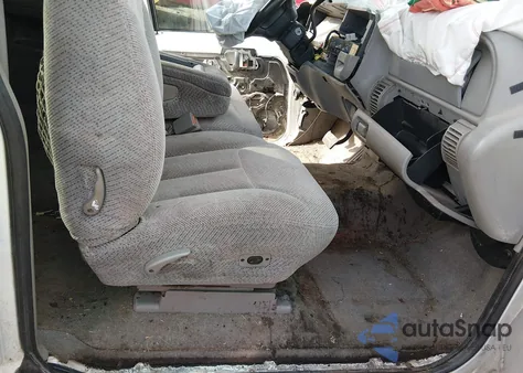 1998 Chevrolet C1500 Fleetside из США, поврежденный, VIN 2GCEC19R5W1219361